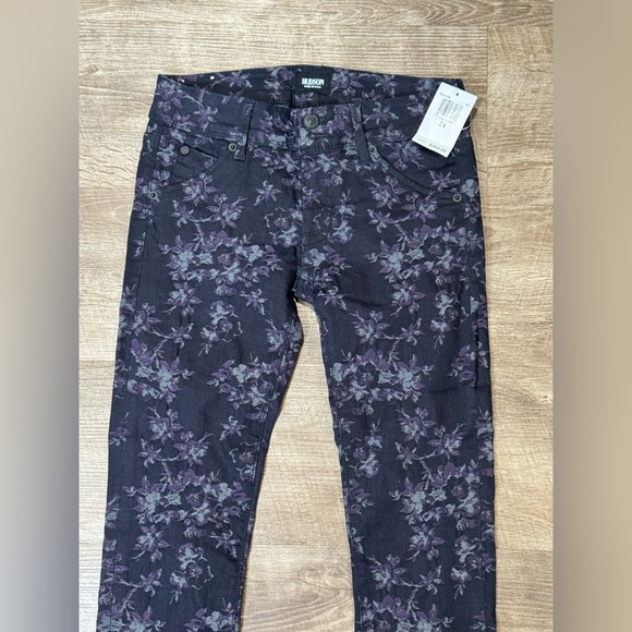 Hudson Midrise Belgrade Collin Skinny Stretch Jeans in Black Floral Size 24 NWT - Picture 2 of 8